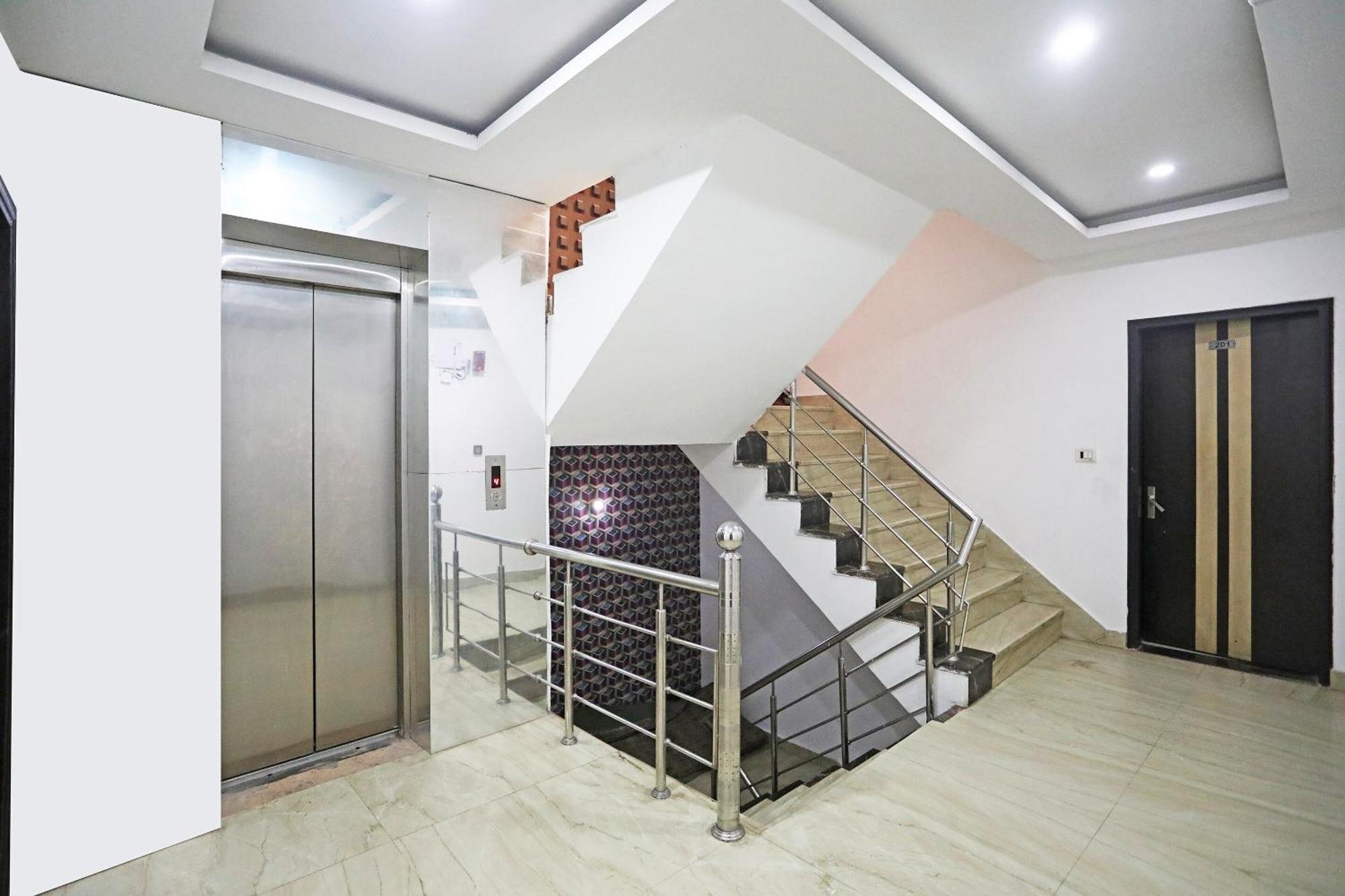 Hotel O Cg International Nowe Delhi Zewnętrze zdjęcie